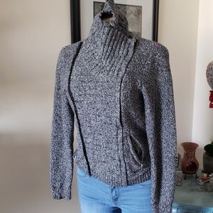New York & company sweater turtleneck SZ M